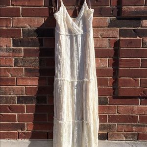 GORGEOUS LACE MAXI DRESS